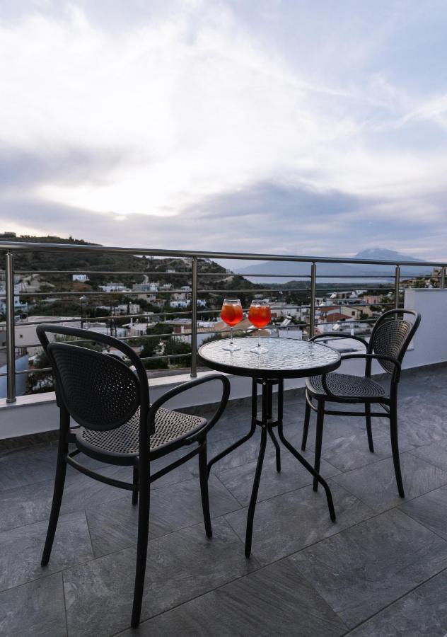 Lychnos Apartments Kamilari Esterno foto